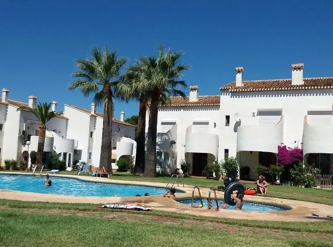 Playa Montanas Y Mucho Mas Денія